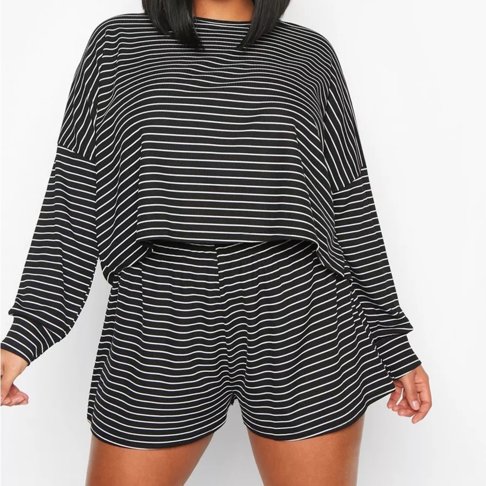NWT Boohoo Shirt & Shorts Set